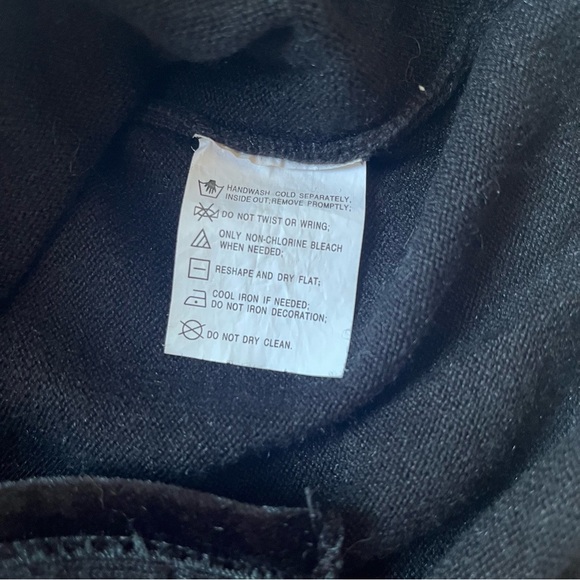 Victoria Jones White Poinsettia Cardigan M - Picture 10 of 13